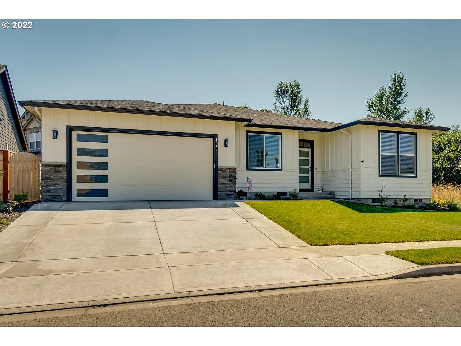 1613 NW 29th Ave photo 1