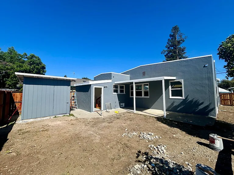 710 Grove Way — Photo 24