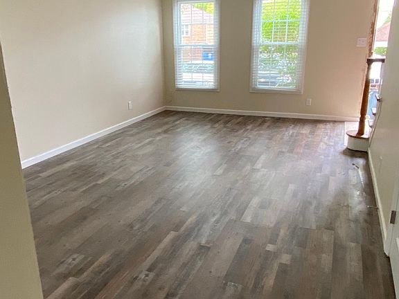 2nd image of 16 Brandywine Sq #14