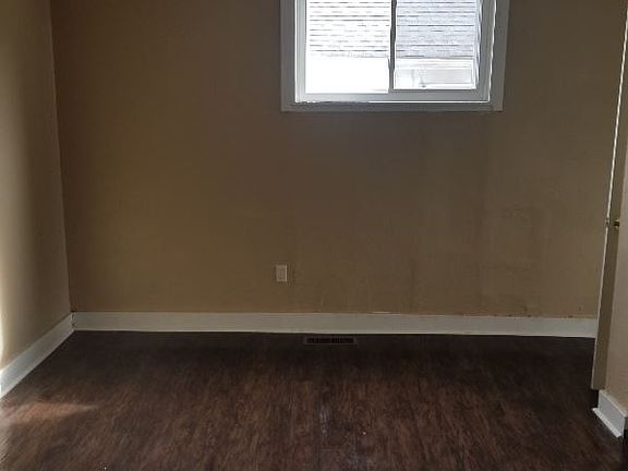 4th image of 4702 Bryant Ave APT 2