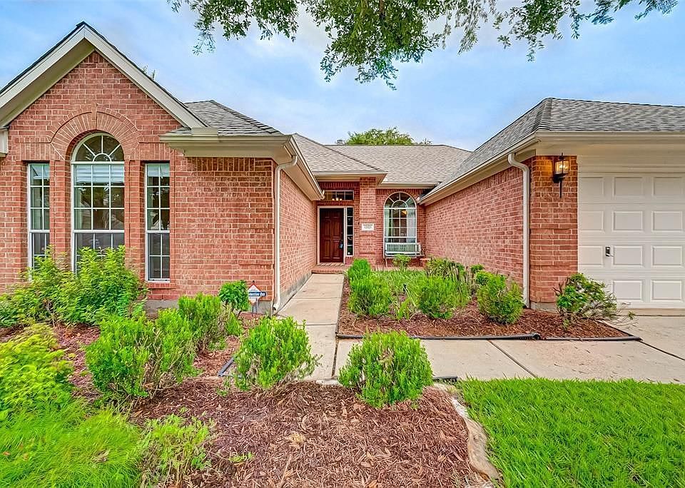 1st image of 12023 Grove Stone Ct