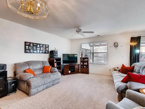 4th image of 275 Ponderosa Pl