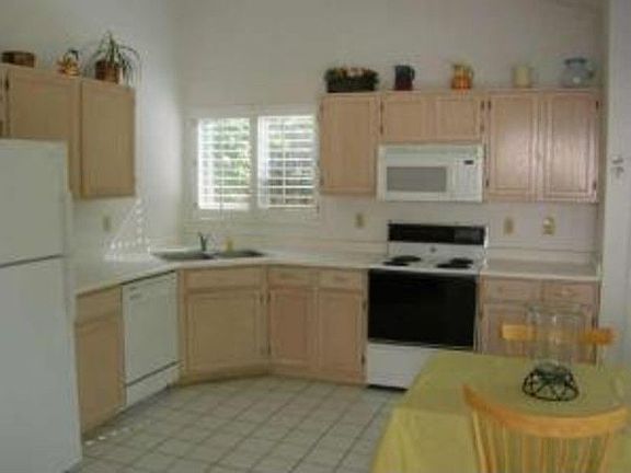 3rd image of 3190 W Baylor Ln