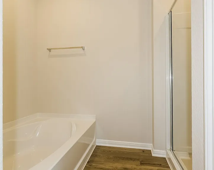16435 Honeysuckle Hill Dr — Photo 13