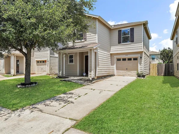 18910 Remington Mill Dr, Houston, TX 77073