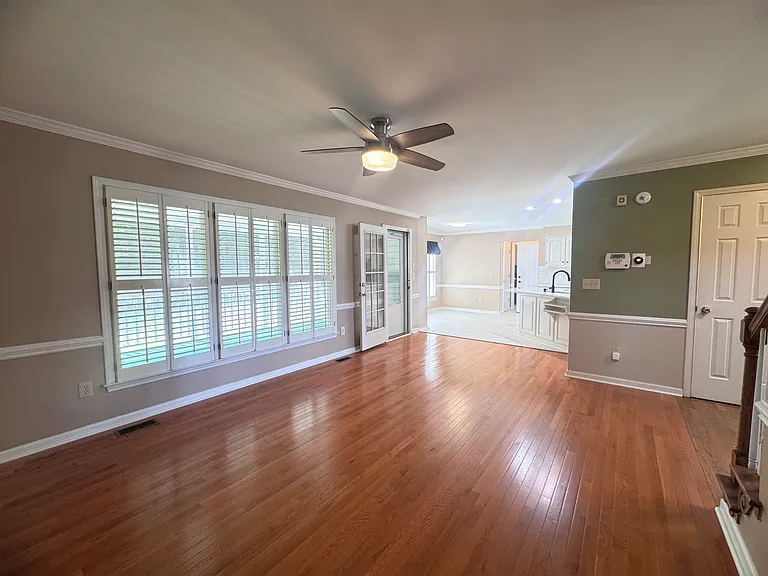 801 Driftwood Dr — Photo 5