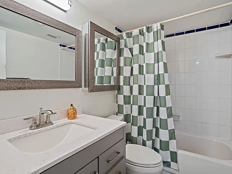 300 M St SW #806N — Photo 16