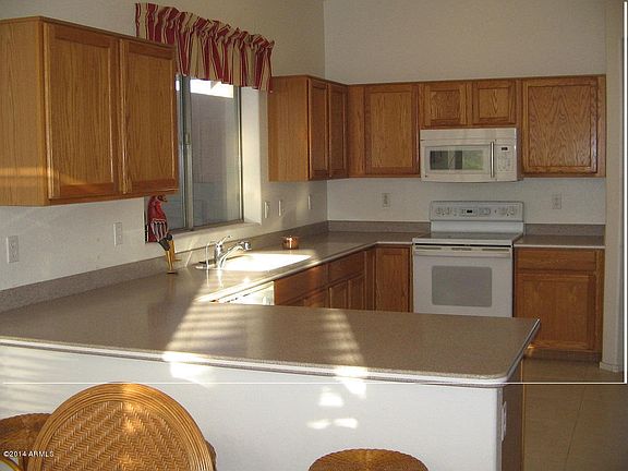2nd image of 2333 N Cabot Cir