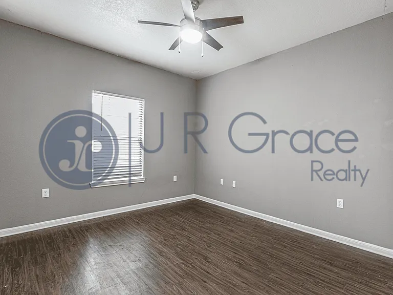 1521 Bagby Ave — Photo 12