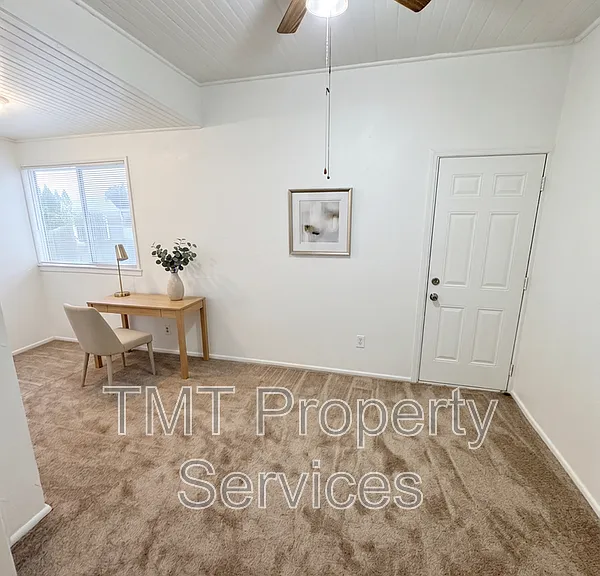 719 19th St #1 — Photo 13