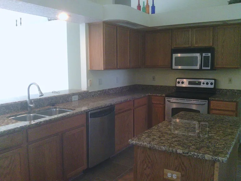10017 Cypress Shadow Ave — Photo 7