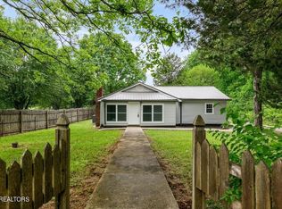 634 Johnson Rd, Oliver Springs, TN 37840