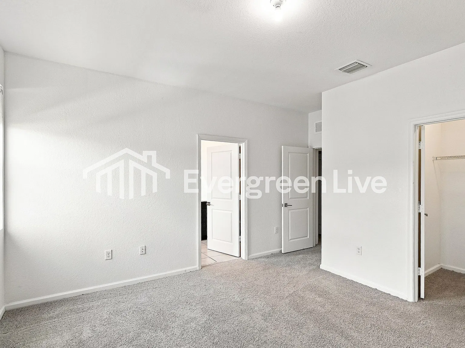 3 bed, 3.0 bath, 1731 sqft, $2,045 — Photo 4