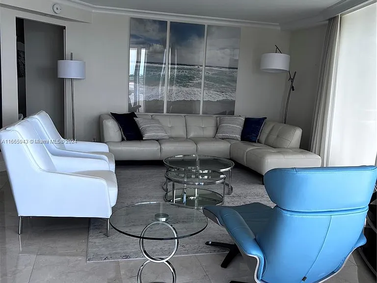 5161 Collins Ave #505 — Photo 18