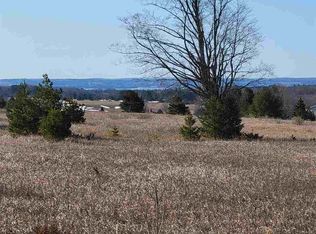 5725 Deer Run Trl, Harbor Springs, MI 49740