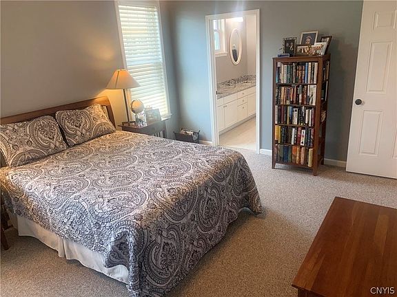 4th image of 110 Birr Dr