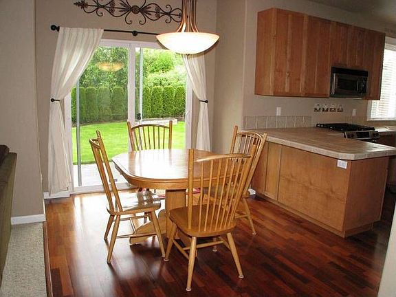 5th image of 9511 NE 36th Pl