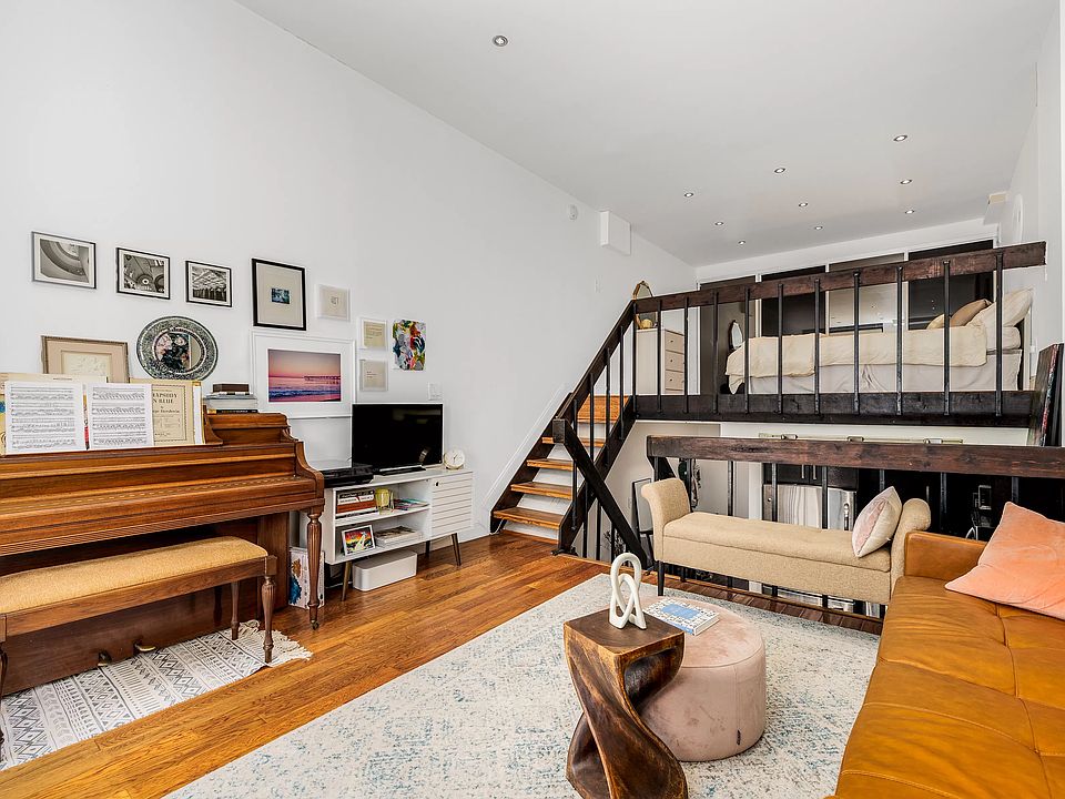 1st image of 215 E 24th St APT 306