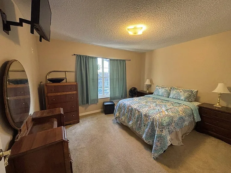 2487 Saint Augustine Blvd — Photo 15