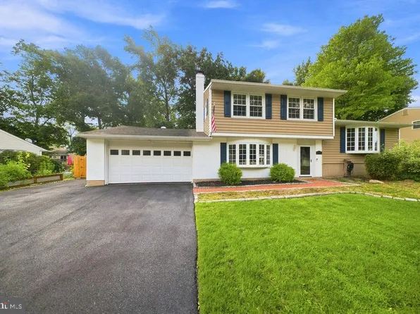 2520 Channin Dr, Wilmington, DE 19810