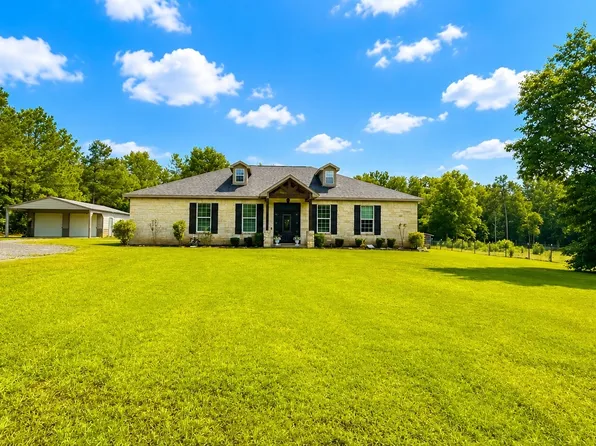 637 County Road 151, Carthage, TX 75633