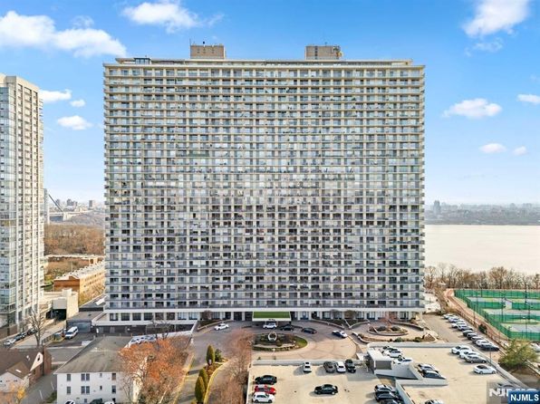 1530 Palisade Ave APT 31N, Fort Lee, NJ 07024
