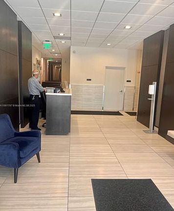 5th image of 90 Edgewater Dr APT 212