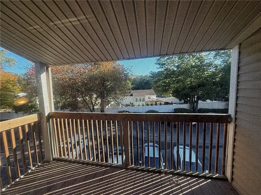 2 bed, 960 sqft, $1,800 — Photo 3