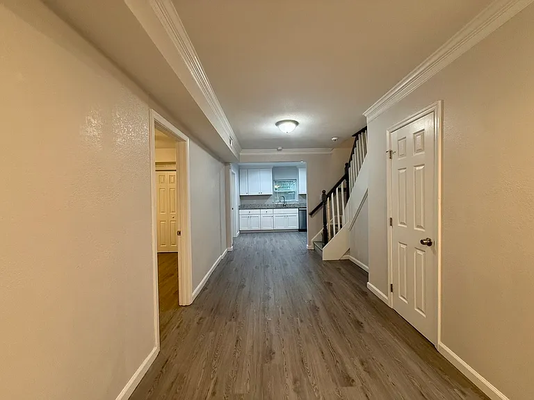 113 Patterson Ave — Photo 2
