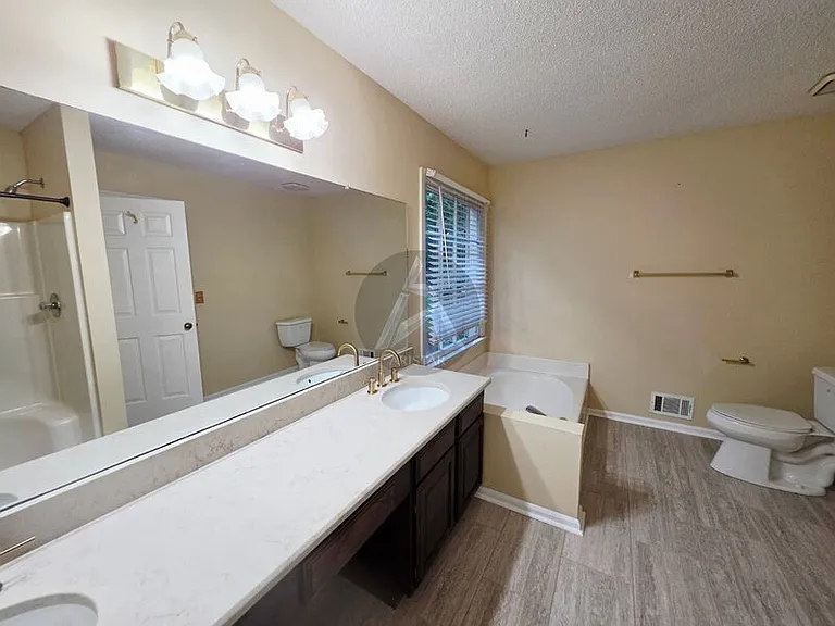 3718 Memorial Pkwy NW — Photo 19