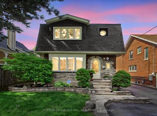 8 Lockheed Blvd, Toronto, ON M9P 2H6