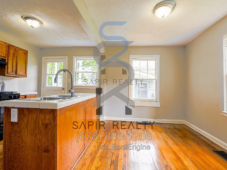 3469 Glen Rd — Photo 10