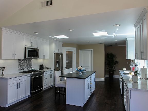 5th image of 5717 Jumilla Ave
