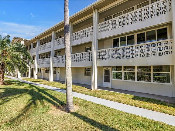 2nd image of 4455 Duhme Rd APT 109