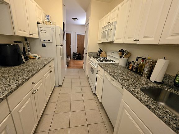 4th image of 50 Jamaicaway APT 3