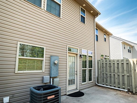 3rd image of 429 Christiane Way