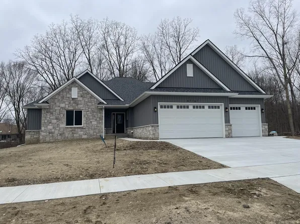 67767 Madeline St, Richmond, MI 48062