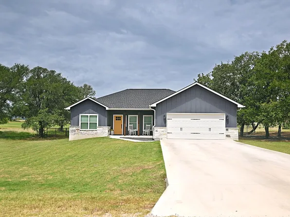367 Chesterfield Drive, Kingsland, TX 78639