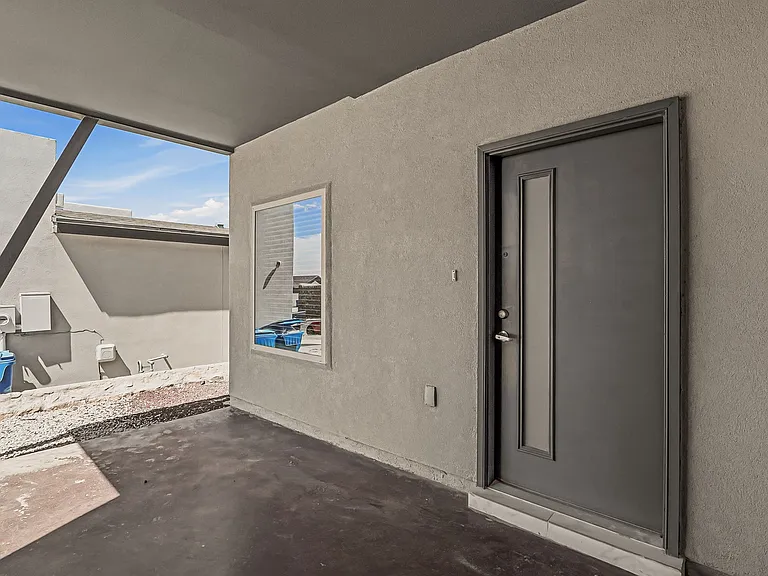 125 Via Rojas Dr — Photo 4