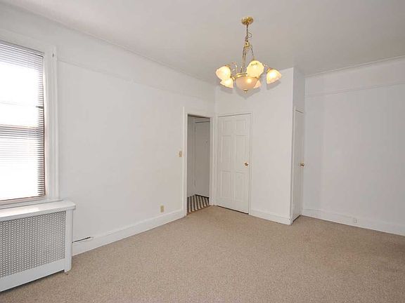 Apartment / Living Room