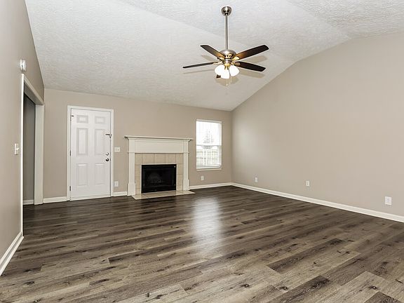 5th image of 3182 Holsted Dr