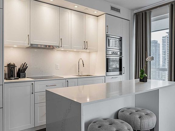 3rd image of 88 Cumberland St #2107