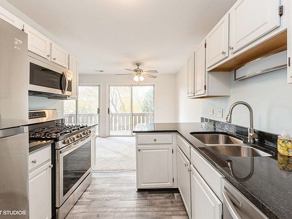 5th image of 623 Mallard Ct APT B2