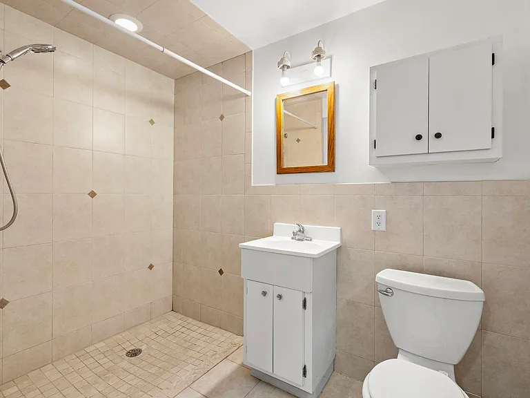 254 Division St #1R — Photo 11