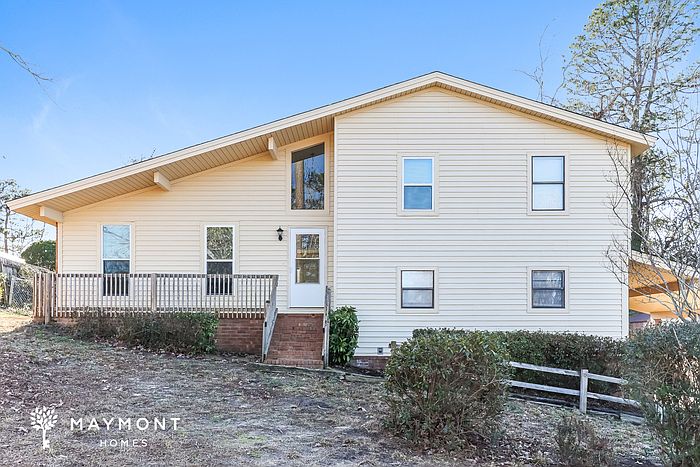 1st image of 225 Hillbrook Dr
