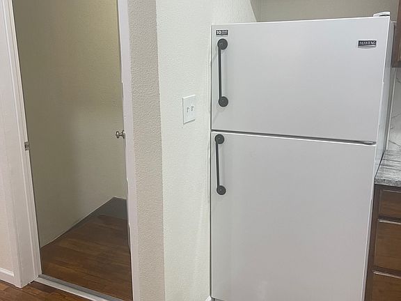 2nd image of 410 Centre St #410