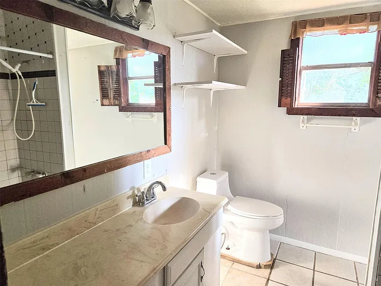 702 Saint Lawrence River Rd — Photo 9