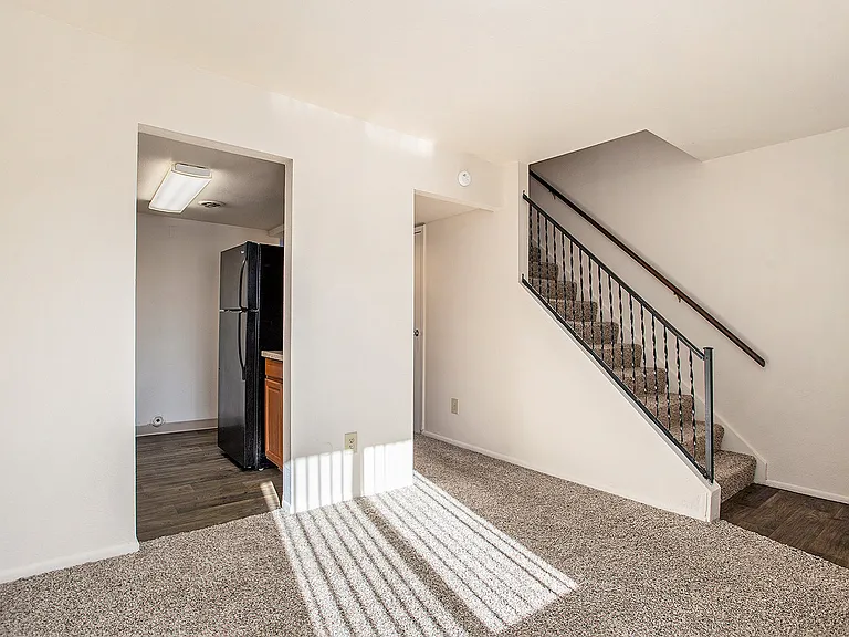 Lakeside Apartments — Photo 7
