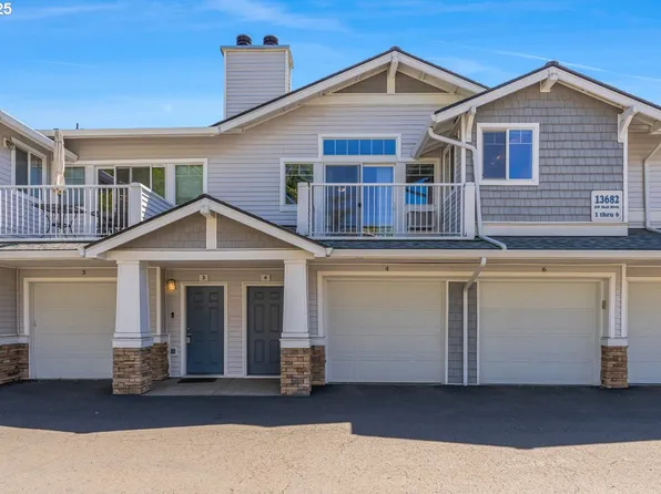 13682 SW Hall Blvd APT 4, Tigard, OR 97223