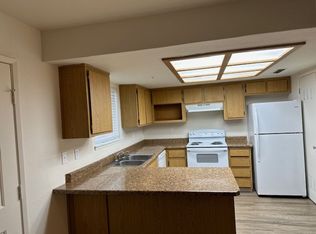 Spacious Four Bedroom Townhome, Chico, CA 95926